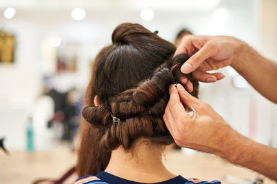 L'événement Mane :comment le stress peut perturber vos cheveux